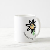 私の日光のかわいく幸せなデイジーの花のマグです コーヒーマグカップ (正面右)