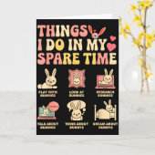 私の暇な時間にやる面白いこと ウサギの女の子 カード (黄色い花)