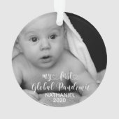 私の最初のグローバルなパンデミックベビー写真 オーナメント (裏面)