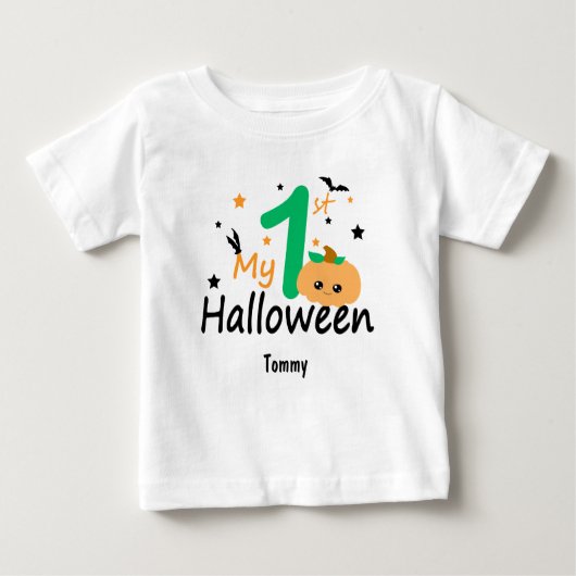 私の最初のハロウィーン。カボチャ、こうもり、編集可能な名前 ベビーTシャツ (正面)
