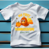 私の最初の感謝祭の名前ホワイトベビーボディスーツ ベビーTシャツ