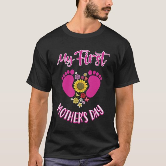 私の最初の母の日かわいい母生まれたばかりのお祝い Tシャツ (正面)