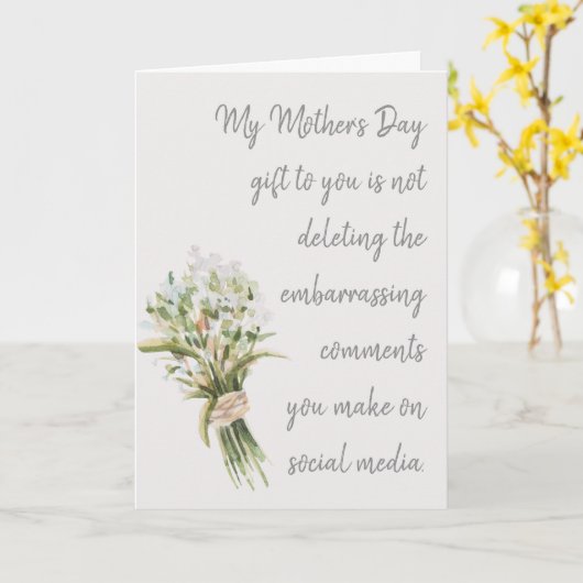 私の母の日の贈り物は、あなたおもしろいのソーシャルメディア カード (黄色い花)