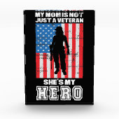 私の母は単なる退役軍人ではない私のヒーロー フォトブロック (正面)