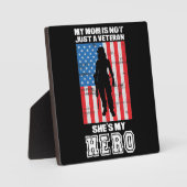 私の母は単なる退役軍人ではない私のヒーロー フォトプラーク (正面)