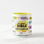 私の毎日の聖書の肯定マグ ツートーンマグカップ (中央)