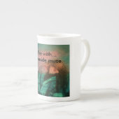 "…私の海岸のめい想のコーヒー。" ボーンチャイナマグカップ (正面右)