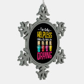 私の爪、 ネイルは乾燥している スノーフレークピューターオーナメント (左)