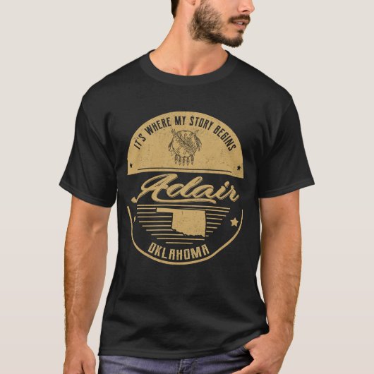 私の物語はオクラホマ州アデアから始まる Tシャツ (正面)