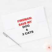 私の犬と3匹の救猫に火が付いた場合 ラウンドシール (封筒)