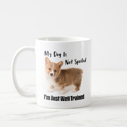 私の犬はだめにされなくて私ですちょうどよく訓練されたマグです コーヒーマグカップ (左)