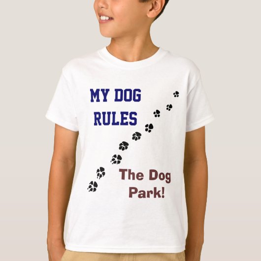 私の犬はDog Park Tシャツを支配している Tシャツ (正面)