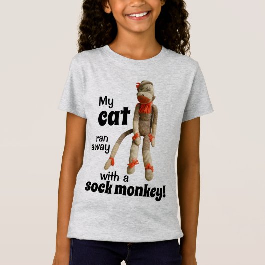 「私の猫が靴下のサルと一緒に逃げた！」面白いTシャツ Tシャツ (正面)