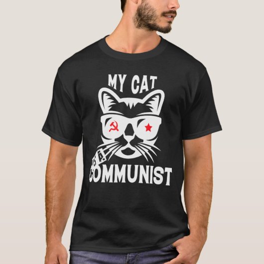 私の猫は共産主義者だ Tシャツ (正面)