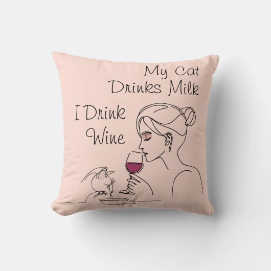 私の猫は牛乳を飲むワインを飲む クッション (正面)