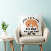 私の猫は私の上に座っていた クッション (椅子)