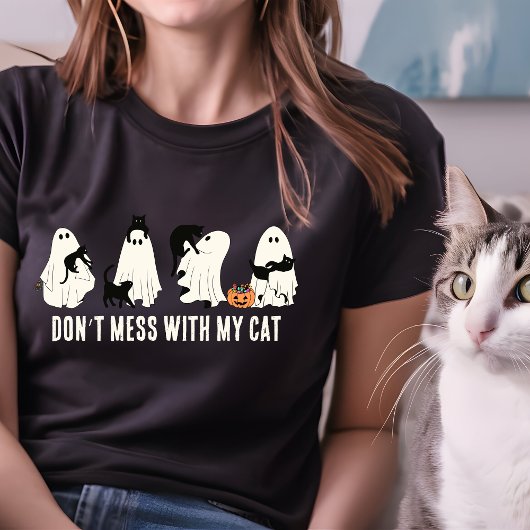 私の猫ハロウィーン猫の母と一緒に遊ばないで Tシャツ