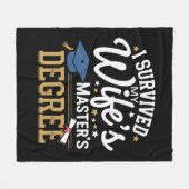 私の生き延び妻の修士号の卒業 フリースブランケット (正面(横))