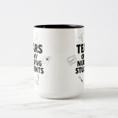 私の看護学生の涙の先生ギフト ツートーンマグカップ (中央)