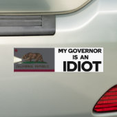 私の知事は馬鹿だ バンパーステッカー (車上)