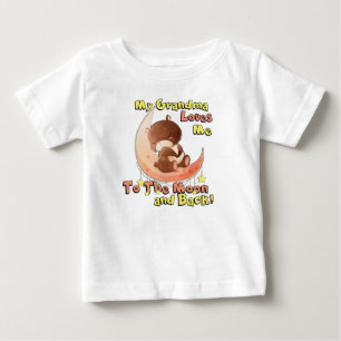 私の祖母は月および背部に私を愛します ベビーTシャツ