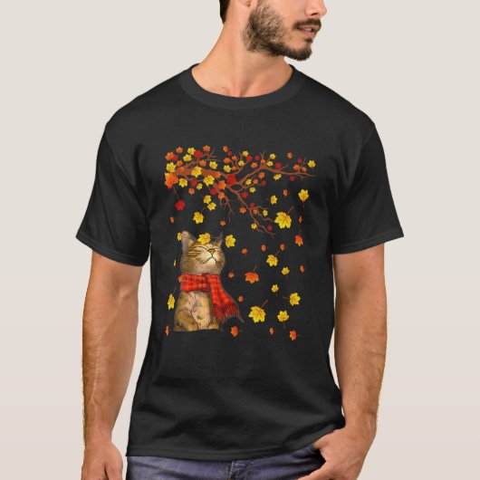 私の秋は可愛い猫の秋のカエデの葉が落ちる Tシャツ (正面)