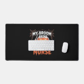 私の箒が壊れたので、私はナース面白いハロウィーン デスクマット (キーボード&マウス)