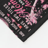 私の肩書きは、お母さんとおばさんの2つです。 フリースブランケット (角)