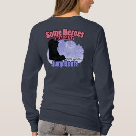 私の英雄はジャンプのブーツを身に着けています Tシャツ