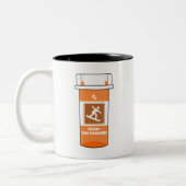 私の薬はスノーボードだ ツートーンマグカップ (左)