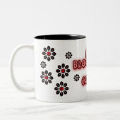 私の血液型はコーヒーです ツートーンマグカップ (左)