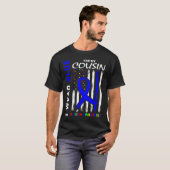 私の衣服ブルーのいとこの自閉症啓発旗キ Tシャツ (正面フル)