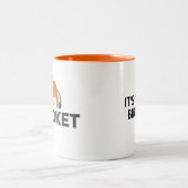 私の誕生日ではない ツートーンマグカップ (中央)