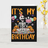私の誕生日スケルトンハロウィンコスチュームバースデー カード (黄色い花)