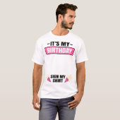 私の誕生日パーティーの衣装かわいい女の子が私にサイン Tシャツ (正面フル)