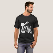 私の足の匂いを嗅ぐ空手おもしろい武術芸術 Tシャツ (正面フル)