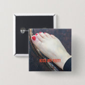 私の足ボタンに接吻して下さい 缶バッジ (正面&裏面)