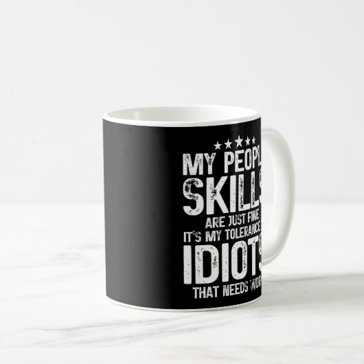 私の部下のスキルは素晴らし、皮肉な反社会的ギフトである コーヒーマグカップ (正面右)