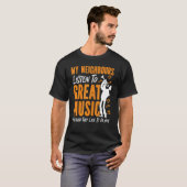 私の隣人が音楽を楽しめ聞るトランペット素晴らしプレーヤー Tシャツ (正面フル)