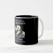 私の霊性動物は不機嫌な熊だ ツートーンマグカップ (正面右)