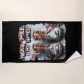 私の靴でマイルを歩く感動的- 素朴 ビーチタオル (正面)