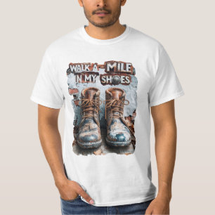 私の靴でマイルを歩く感動的- 素朴 Tシャツ