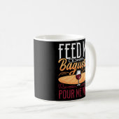 私の食べ物を与えバゲットワインの食べ物を注フランスのぐ コーヒーマグカップ (正面右)