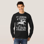 私の飲み会はフラットレーシング問題の馬を持っている Tシャツ (正面フル)