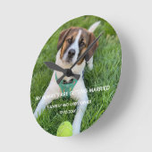 私の飼い主たちは結婚する エンゲージメント フォト R ラウンド壁時計 (傾斜)