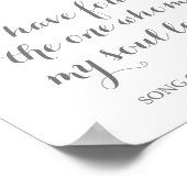 私の魂が愛するピンクの花を見つけた ポスター (角)