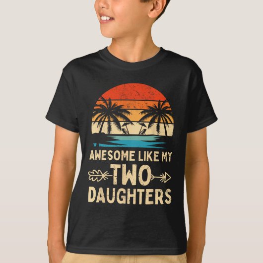 私の2人の娘ギフト男性の父おもしろいの日D Tシャツ (正面)