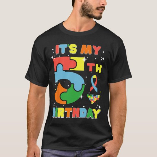 私の5誕生日の子供自閉症5歳の女の子だ Tシャツ (正面)