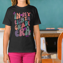 私の8年生の時代に年とネオンの要素 Tシャツ