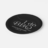 私のBBQエンゲージメントパーティーの黒 ペーパープレート (アングル)